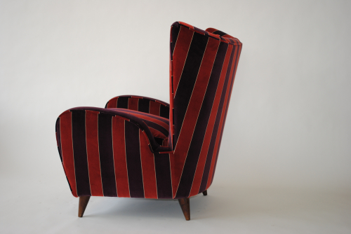 Mid Century Italian wing chair