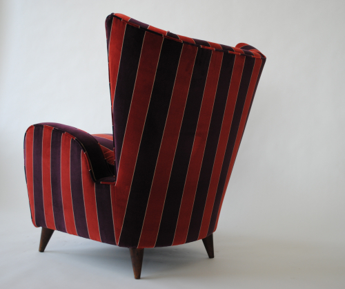 Mid Century Italian wing chair